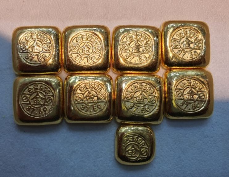 7 Spiritual Meanings of Dreaming of Gold Nuggets