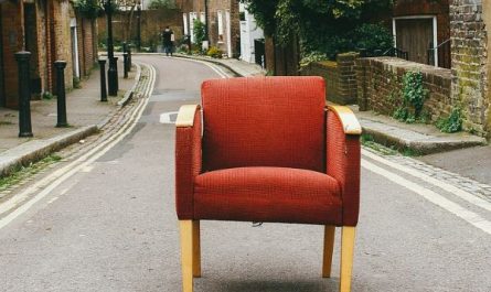 5 Spiritual Meanings of Dreaming of Losing a Seat