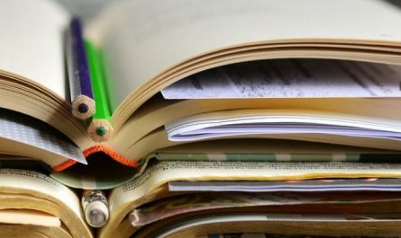 5 Spiritual Meanings of Dreaming of Problem Book