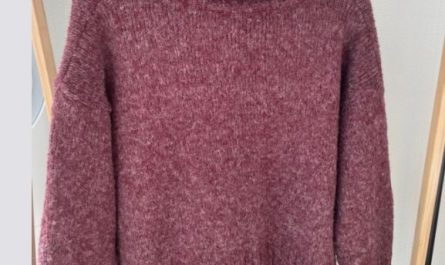 5 Spiritual Meanings of Dreaming of Purple Clothes