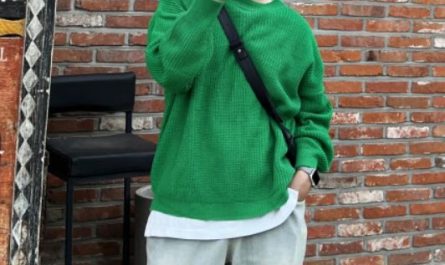 6 Spiritual Meanings of Dreaming of Green Clothes