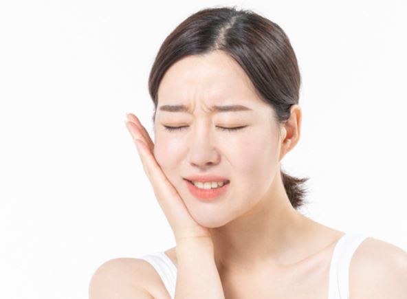 6 Spiritual Meanings of Dreaming of Jaw Loss