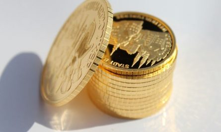 6 Spiritual Meanings of Dreaming of Gold Coins