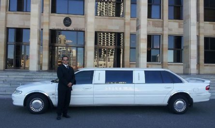 5 Spiritual Meanings of Dreaming of Limousine