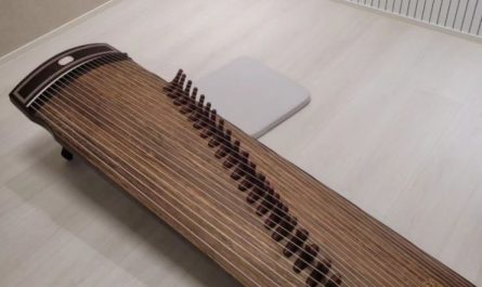 6 Spiritual Meanings of Dreaming of Guqin