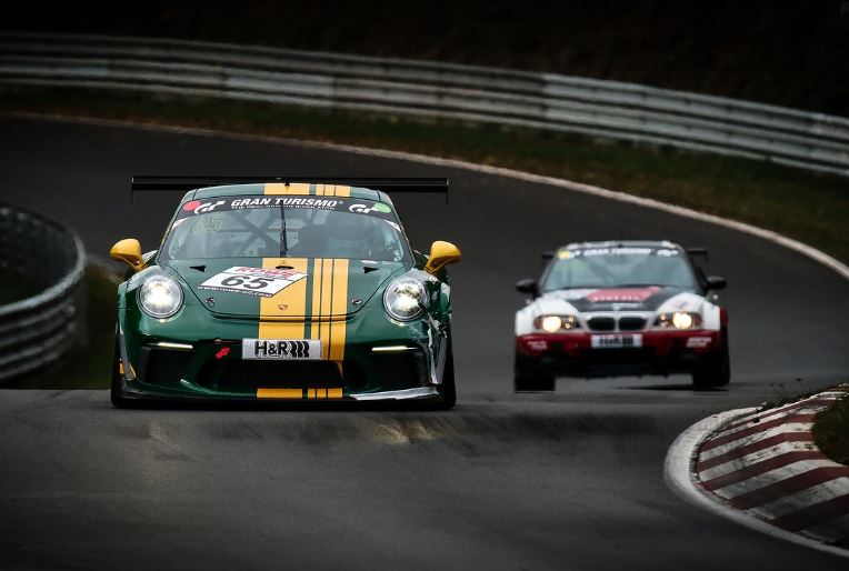 6 Spiritual Meanings of Dreaming of Racing Cars