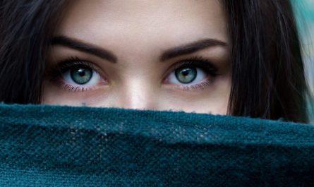 6 Spiritual Meanings of Dreaming of Double Eyelids