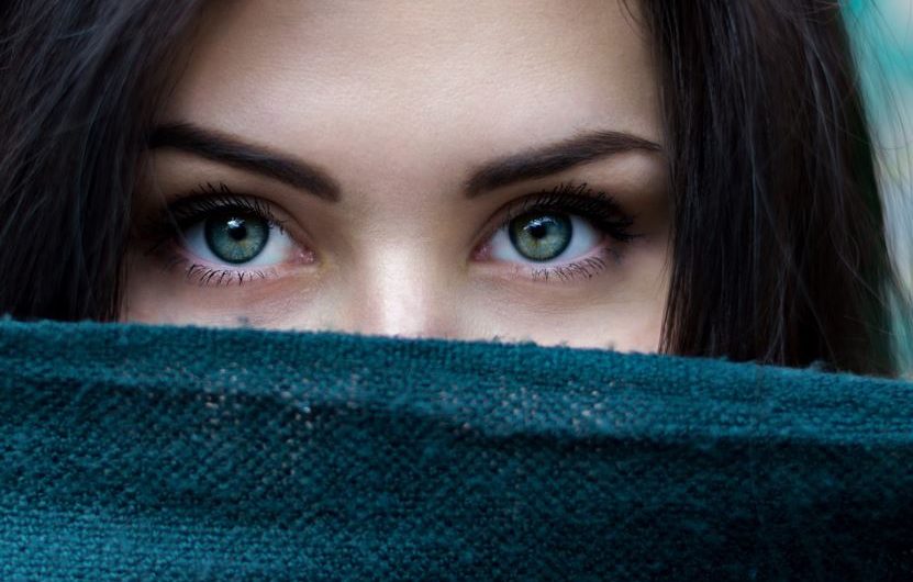 6 Spiritual Meanings of Dreaming of Double Eyelids