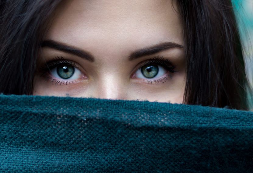 6 Spiritual Meanings of Dreaming of Double Eyelids