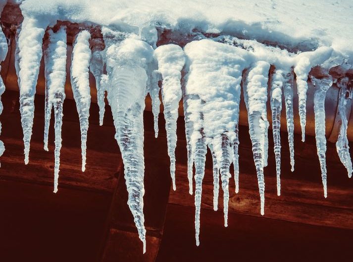7 Spiritual Meanings of Dreaming of Icicles