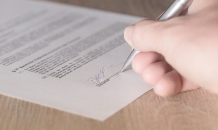 14 Spiritual Meanings of Dreaming of Signing a Contract