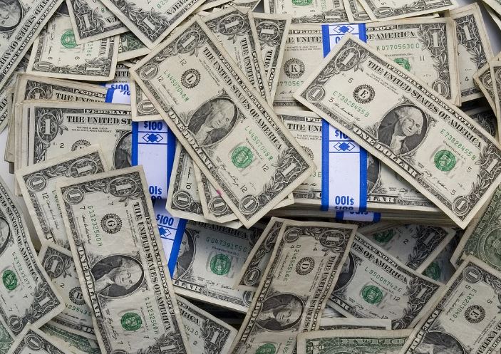 7 Spiritual Meanings of Dreaming of a Bundle of Money