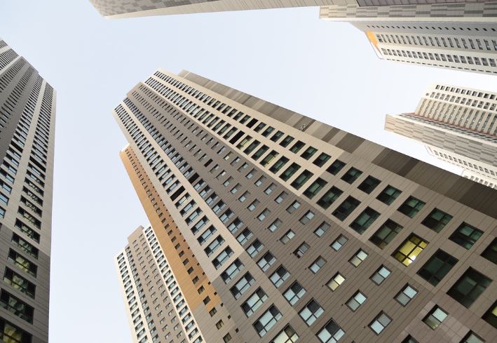 6 Spiritual Meanings of Dreaming of an apartment on fire