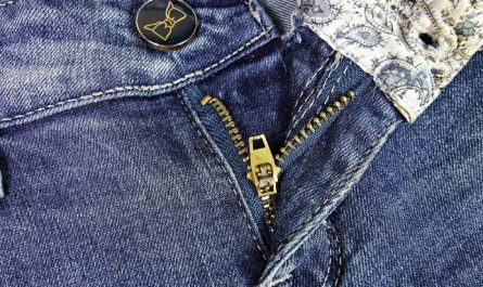 6 Spiritual Meanings of Dreaming of Taking Off Pants