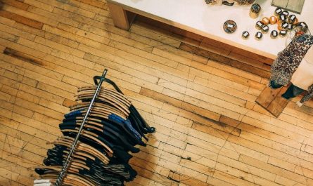 7 Spiritual Meanings of Dreaming of Choosing Clothes