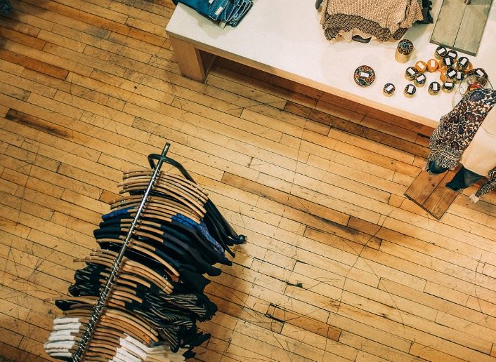 7 Spiritual Meanings of Dreaming of Choosing Clothes