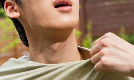 7 Spiritual Meanings of Dreaming of Sweating
