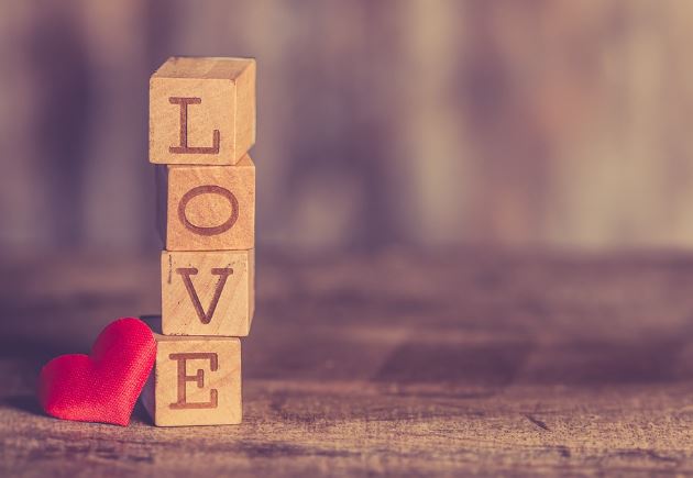 7 Spiritual Meanings of Dreaming of Dating Someone You Like