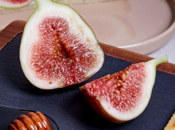 7 Spiritual Meanings of Dreaming of a Fig Tree