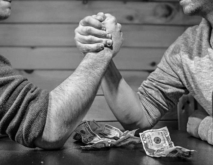 5 Spiritual Meanings of Dreaming about arm wrestling
