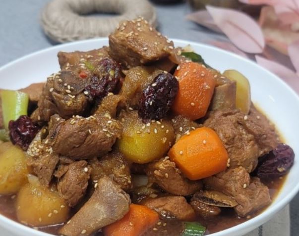 6 Spiritual Meanings of Dreaming of Braised Pork Ribs