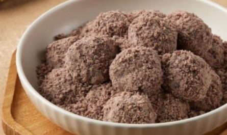 7 Spiritual Meanings of Dreaming of Red Bean Cake