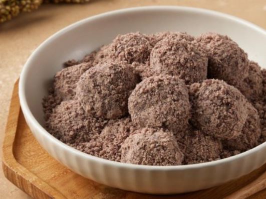 7 Spiritual Meanings of Dreaming of Red Bean Cake