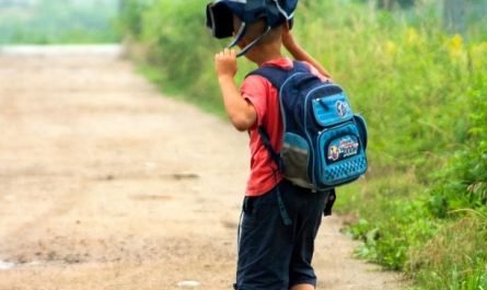 5 Spiritual Meanings of Dreaming of Leaving Early