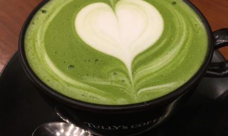6 Spiritual Meanings of Dreaming of Green Tea
