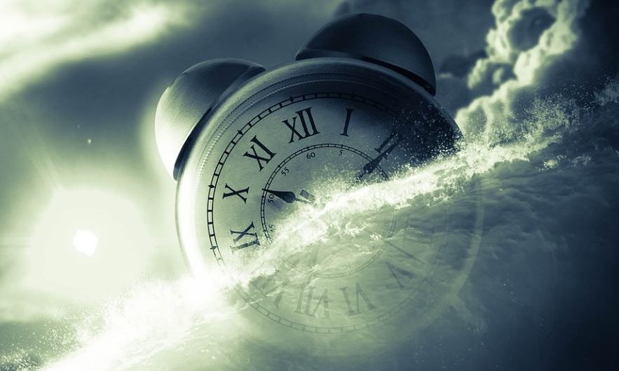 18 Spiritual Meanings of Dreaming Back to the Past