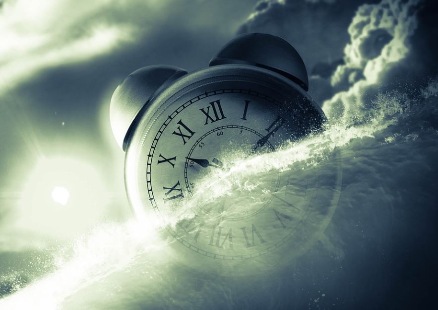 18 Spiritual Meanings of Dreaming Back to the Past
