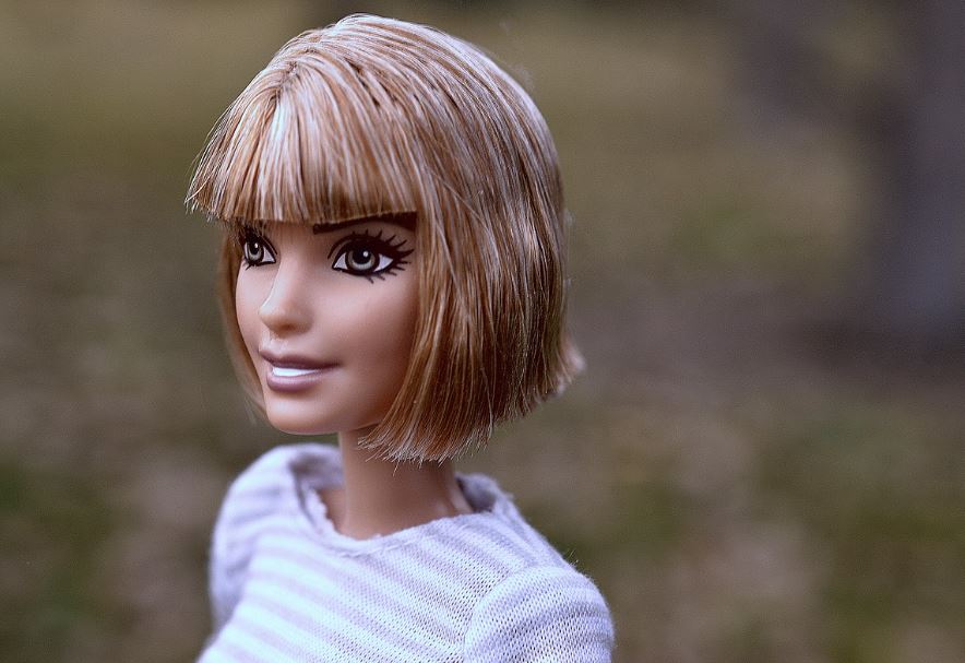25 Spiritual Meanings of Dreaming of Short Hair