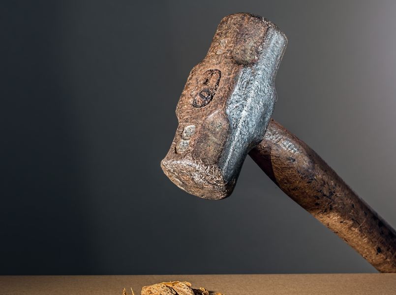 18 Spiritual Meanings of Dreaming of a Hammer