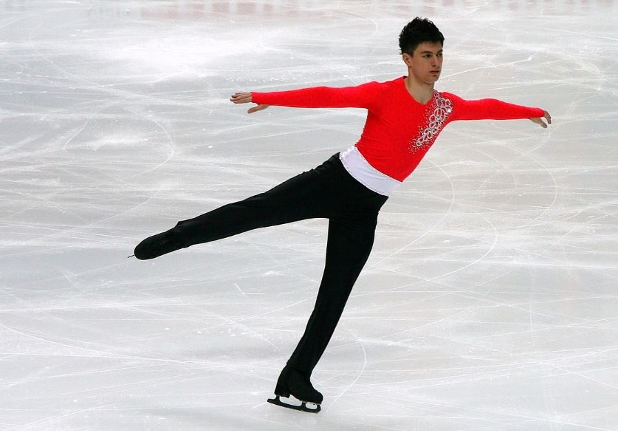 17 Spiritual Meanings of Dreaming of Figure Skating