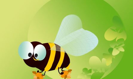 20 Spiritual Meanings of Dreaming of a Queen Bee
