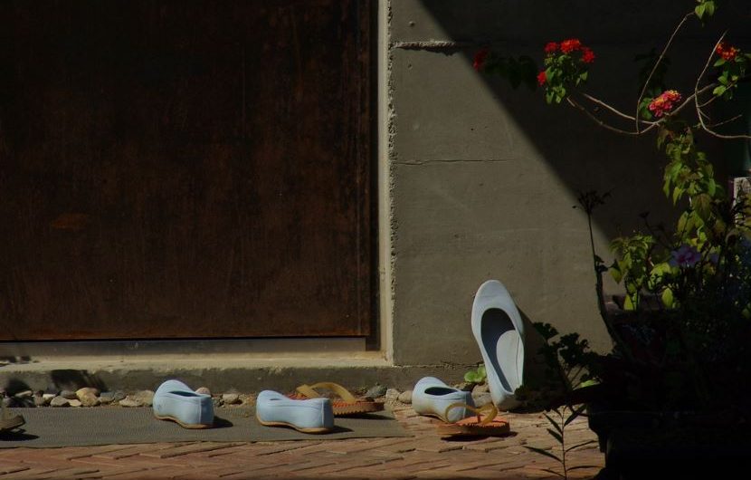 20 Spiritual Meanings of Dreaming of Rubber Shoes