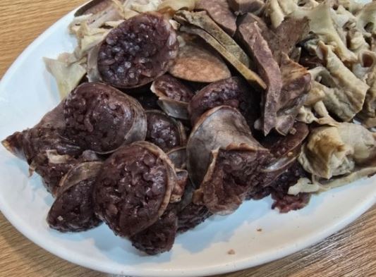 Dream about buying a sundae : Meaning & Interpretations