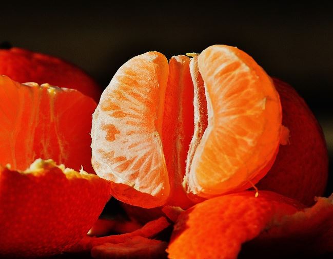 Dreaming about tangerines : Meaning & Interpretations