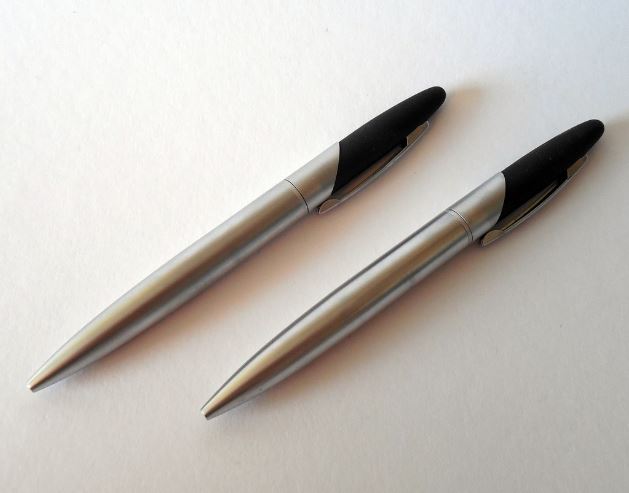 Dream about losing a ballpoint pen : Meaning & Interpretations