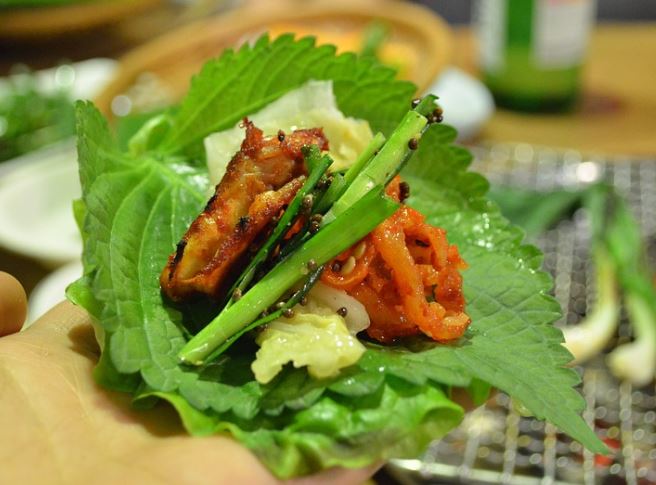 Dream about picking sesame leaves : Meaning & Interpretations