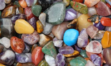 Dream about picking up jewelry : Meaning & Interpretations