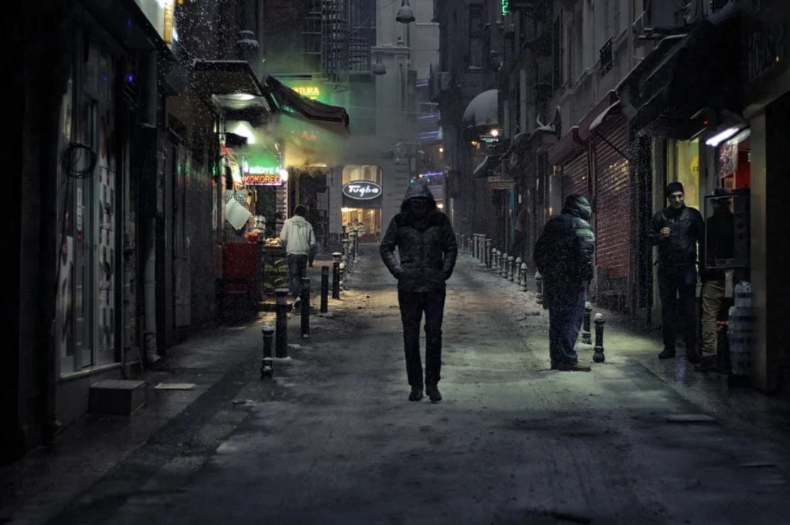 Dream about strangers : 14 Meaning & Interpretations