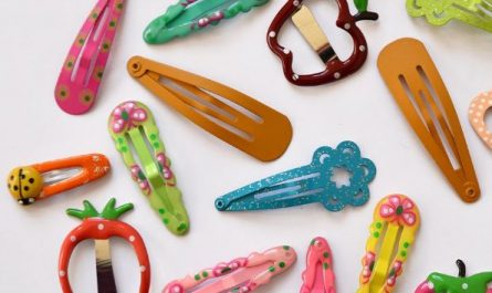 Dreaming about hairpins : 13 Meaning & Interpretations