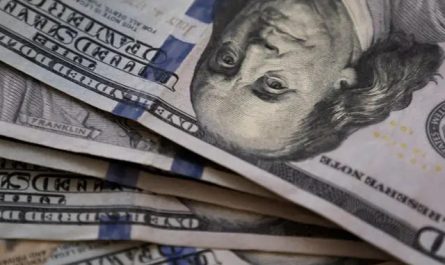 Dream of 100,000 Thousand Dollars : 10 Meaning & Interpretations