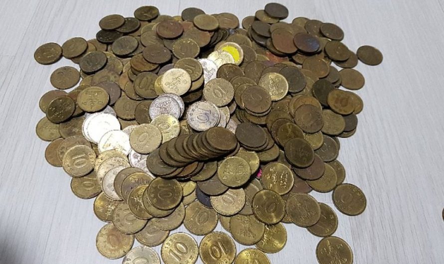 Dream about ten-dollar coins : 11 Meaning & Interpretations