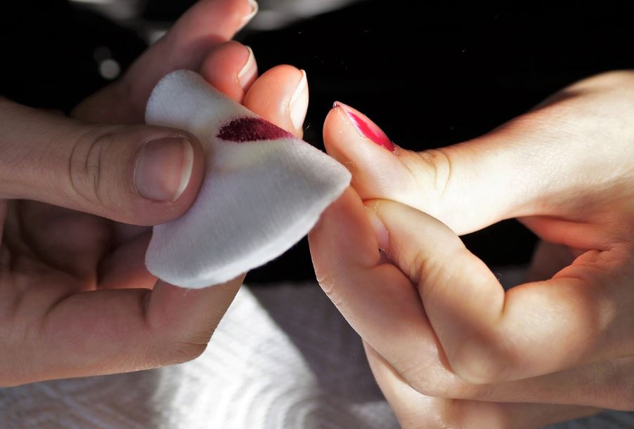 Dreaming of long nails : 12 Meaning & Interpretations