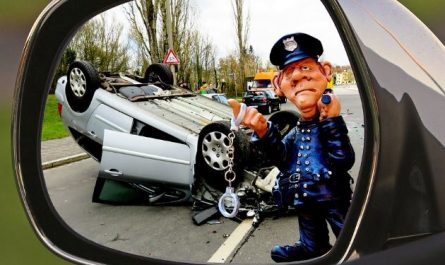 Dream about a car accident in a family member : 16 Meaning & Interpretations