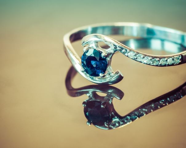 Dreaming of Holding a Sapphire : 9 Meaning & Interpretations