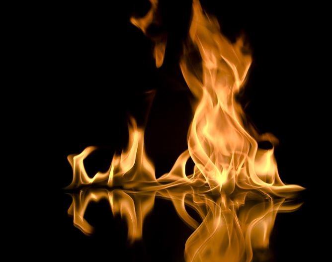 Dreaming of Someone Being Burned : 13 Meaning & Interpretations