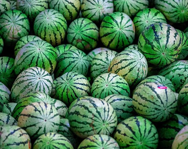 Dreaming of a Large Watermelon : 17 Meaning & Interpretations
